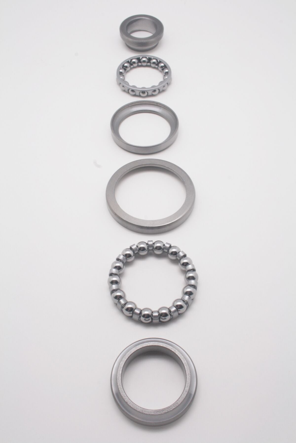 04100318 product image