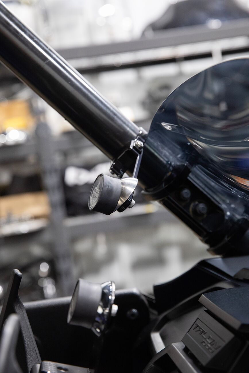 UTV - 2.00 OFFSET R/C MOUNT (F