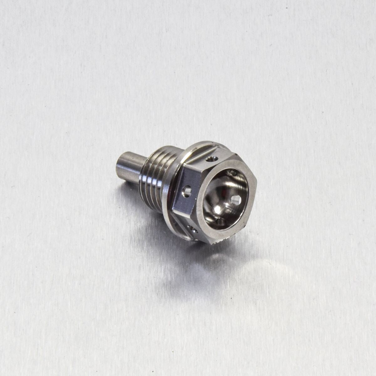 BOLT DRAIN 16X1.50X10 TIT