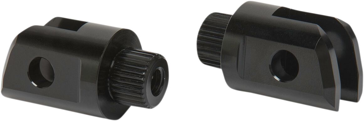 FOOTPEGS ADAPTER - SOFTAIL M8