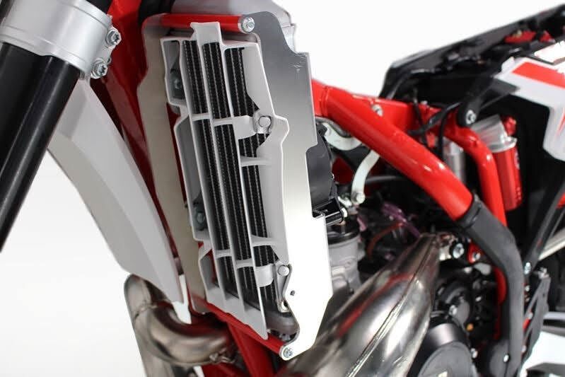 RADIATOR BRACE RR125-300 20-23