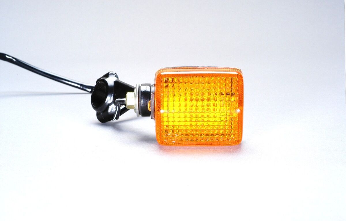 TURN SIGNAL AMBER HO FR