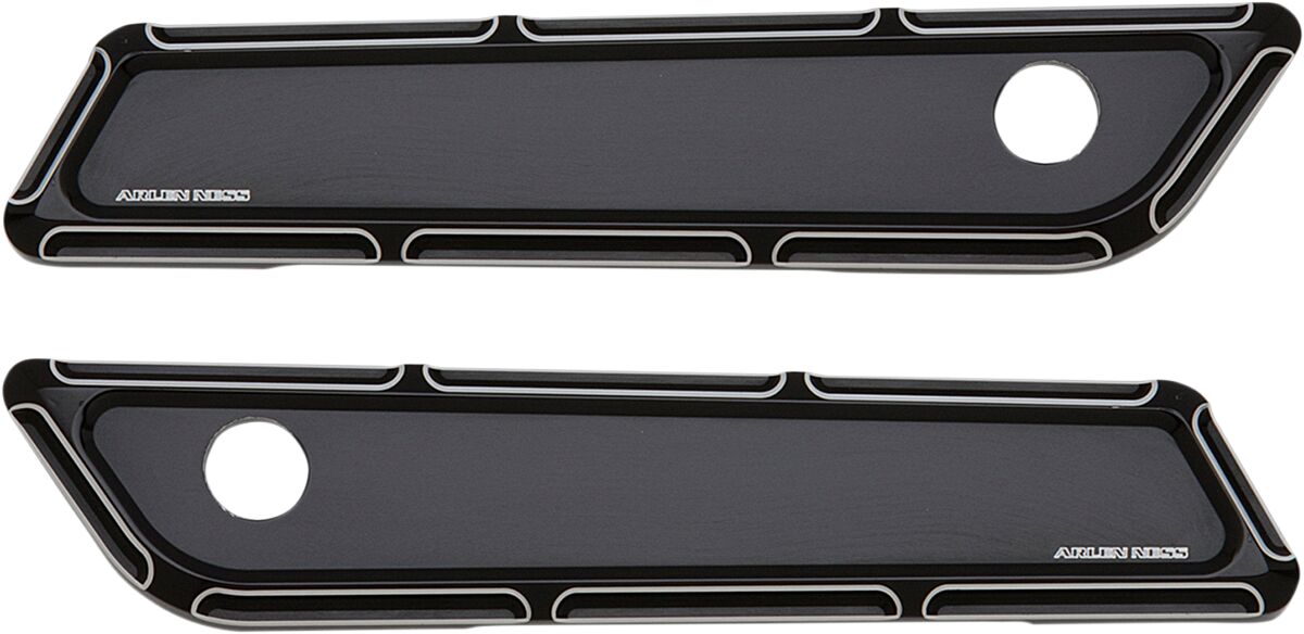 COVER LATCH BVLD BLK