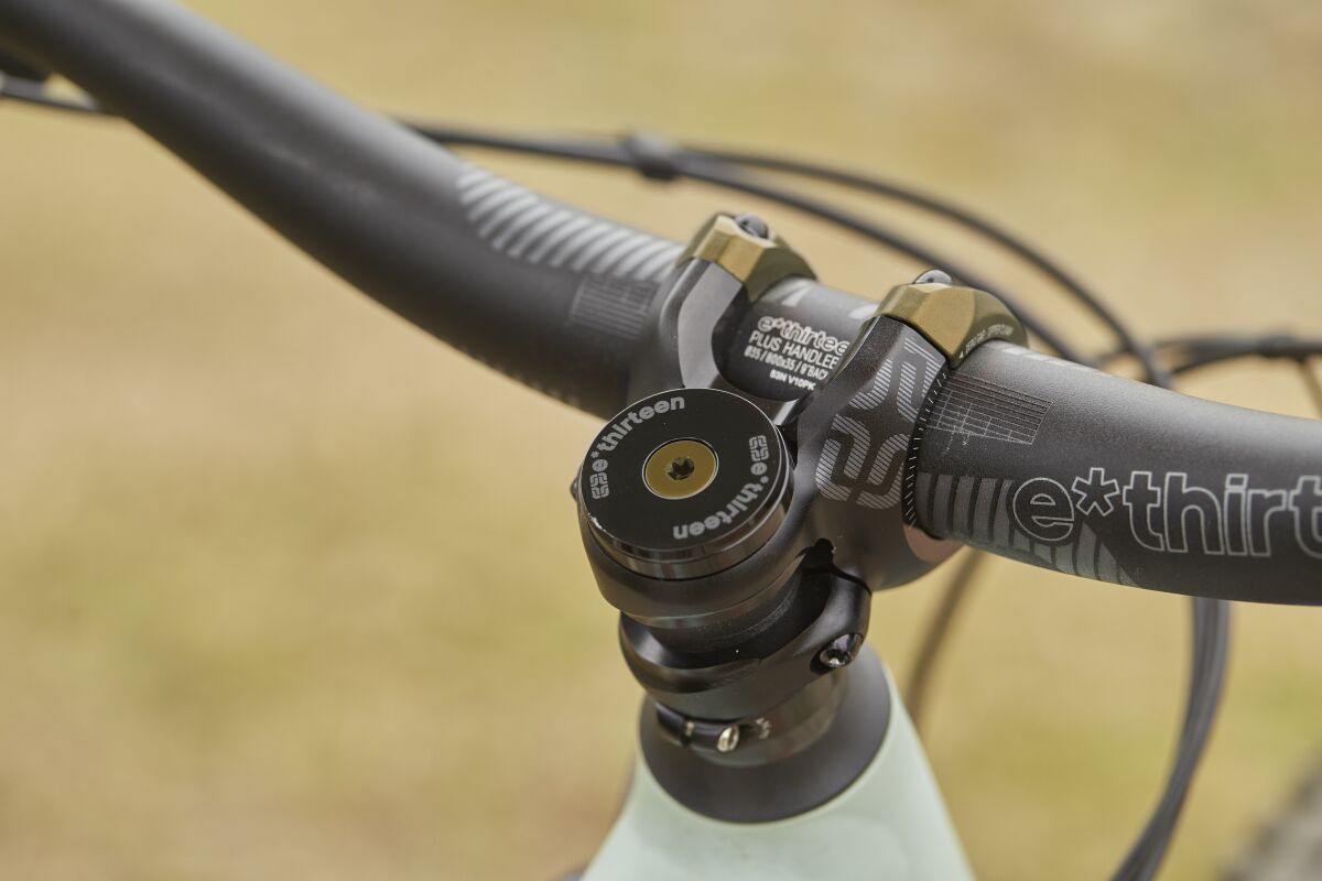 TOP CAP + HEADSET SPACER BRONZ